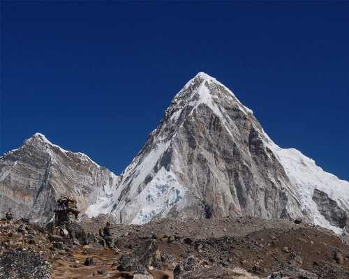 Mt Pumori Everest