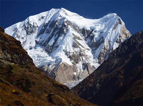 Stunning View of Mt. Himchuli From Marrdi Himal