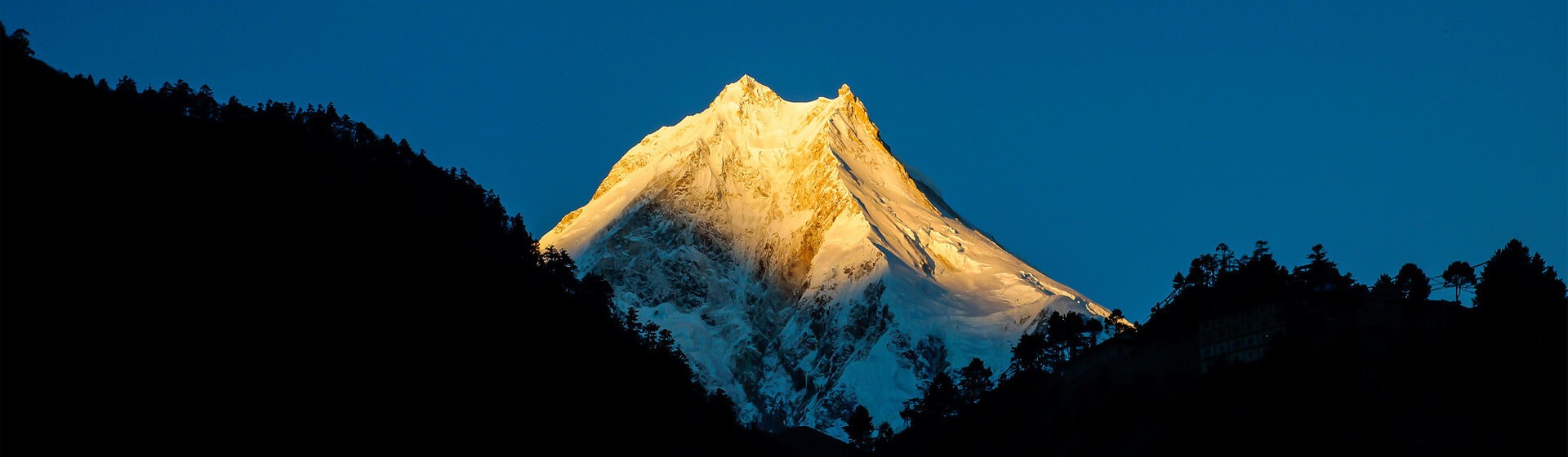 Manaslu Circuit Trekking 14 Days